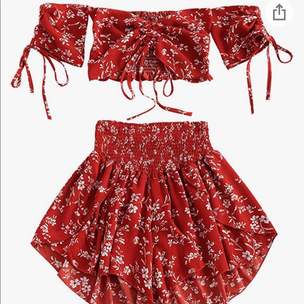 Two piece off shoulder floral crop and shorts set